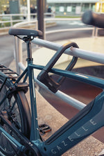 Abus Granit Super Extreme 2500 U Lock with Bracket in Black