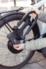 Abus Granit Super Extreme 2500 U Lock with Bracket in Black