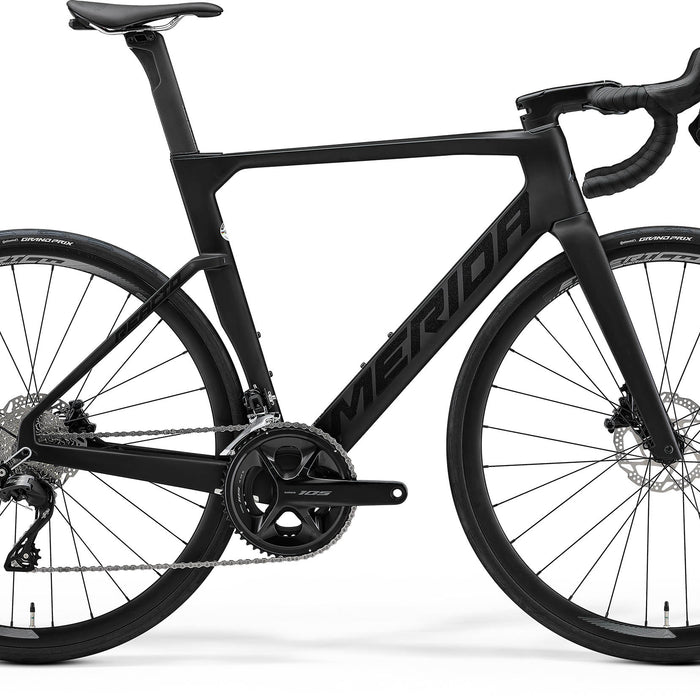 2026 Merida Reacto 4000 Road Bike in Silk Black