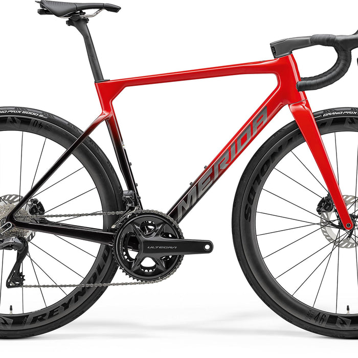 2025 Merida Scultura 9000 Road Bike in Red
