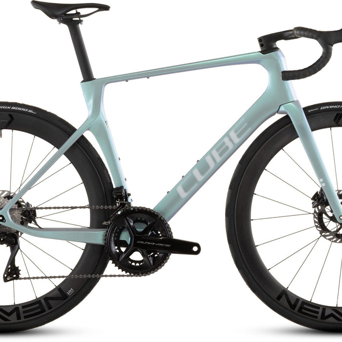 2026 Cube Cube Agree C:62 Slt Road Bike In Greenfusion And White