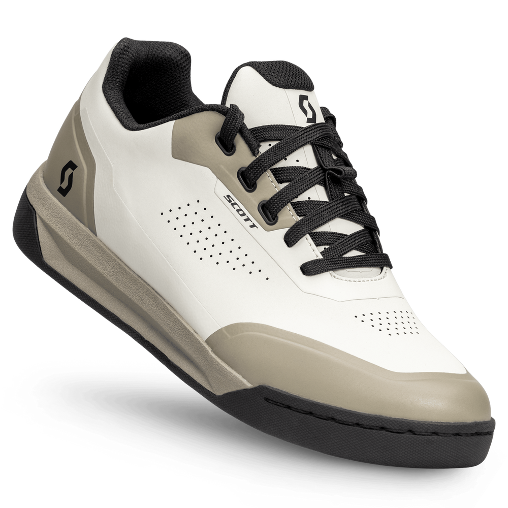 SCOTT Volt Evo Flat Women's Shoe in Beige/Black, main view