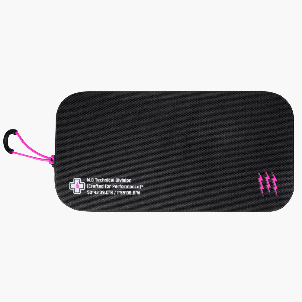 Muc-Off Waterproof Essential Case in Black