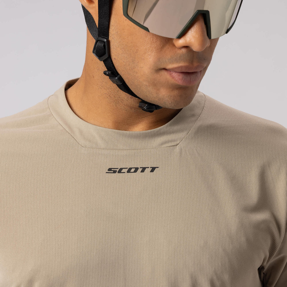 SCOTT Vertic Pro Tech SL Short-sleeve Men's Tee in Clay Purple, view 5