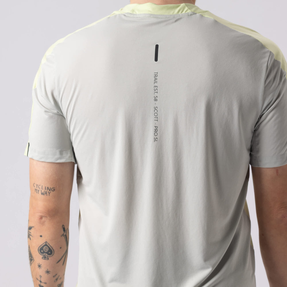 SCOTT Vertic Pro SL Short-sleeve Men's Tee in Radiant Green, view 4