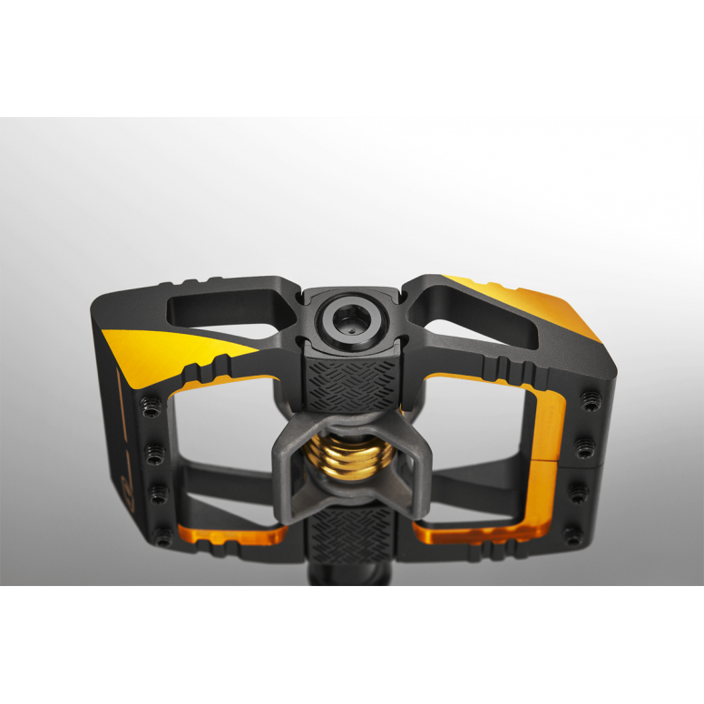 Crankbrothers Mallet DH 11 in Black/Gold