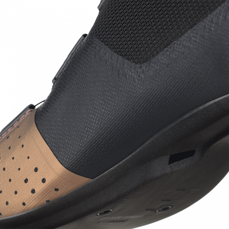 Fizik R4 Tempo Overcurve in Iridescent Copper/Black