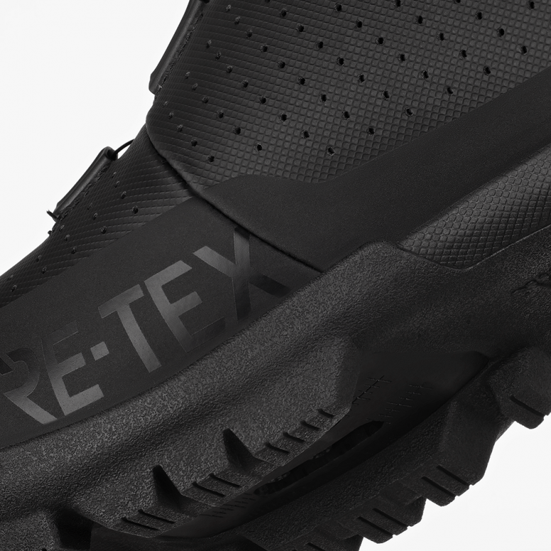 Fizik Terra Artica X5 GTX in Black