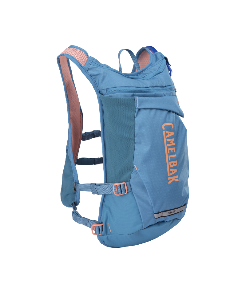 Camelbak W Chase Adv 8 Vest 70 Oz Cycling Bag in Black/Iris