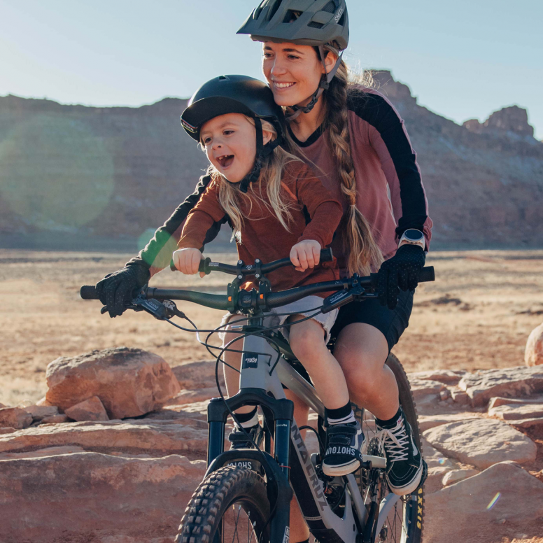 Kids Ride Shotgun Shotgun Pro Child Bike Seat Handlebars in Black