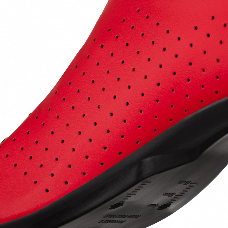 Fizik Vento Omna in Red/Black