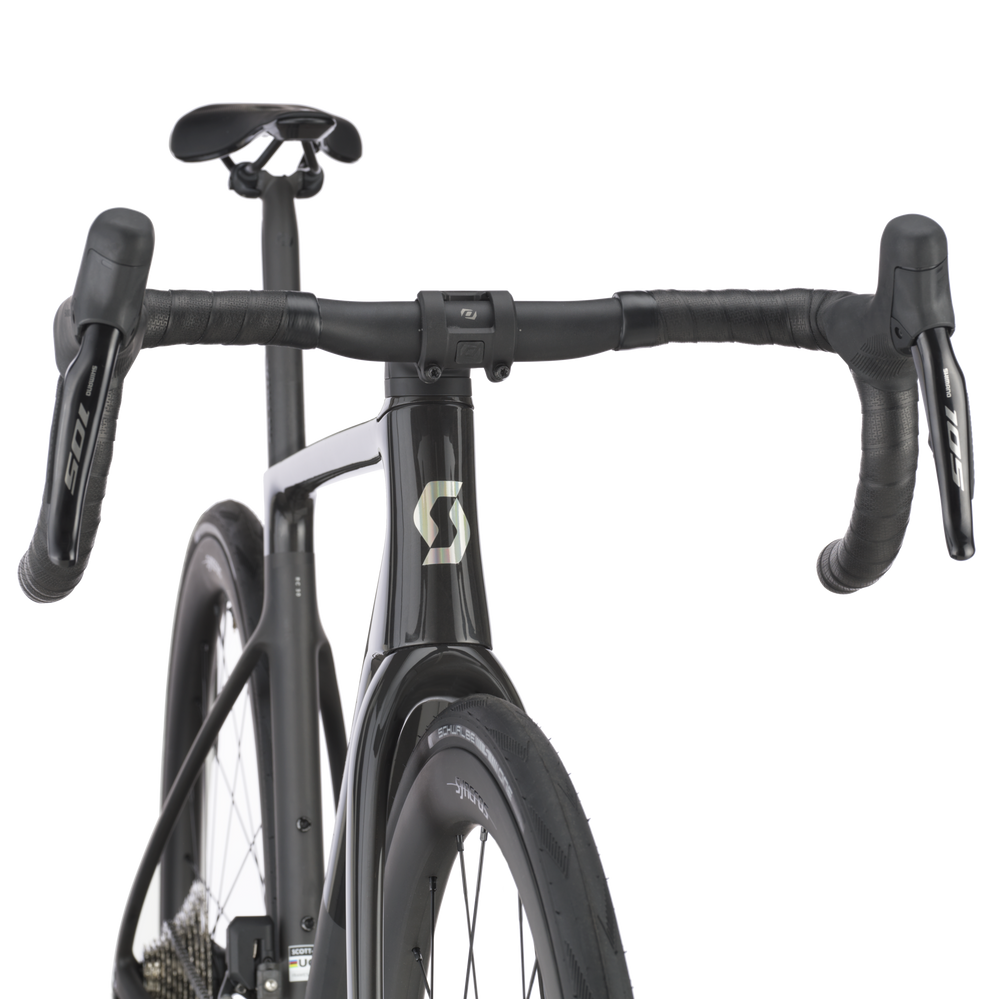 2025 Scott Addict RC 30 Carbon Road Bike in Black