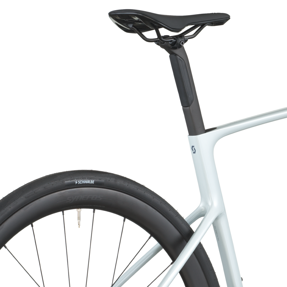 2026 Scott Addict 30 Road Bike In Cumulus White