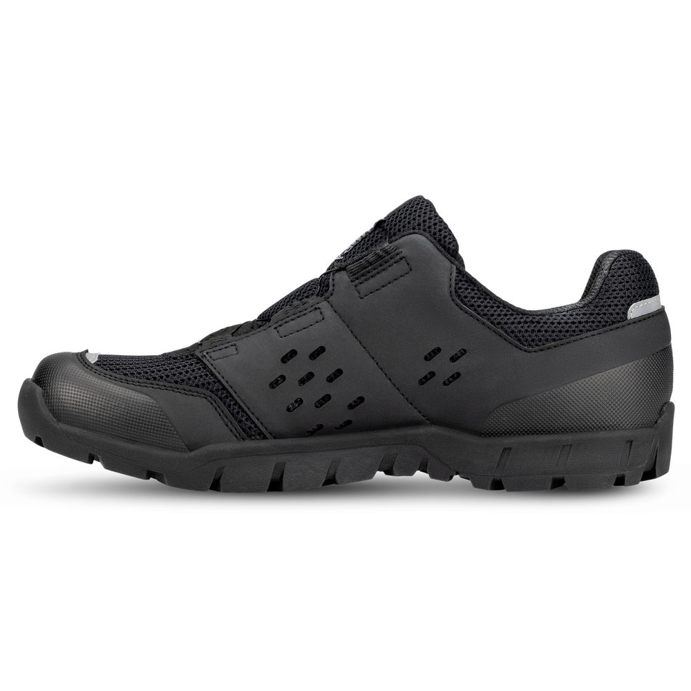 SCOTT All Mountain Crus-r Flat Women's Shoe in Black, view 4