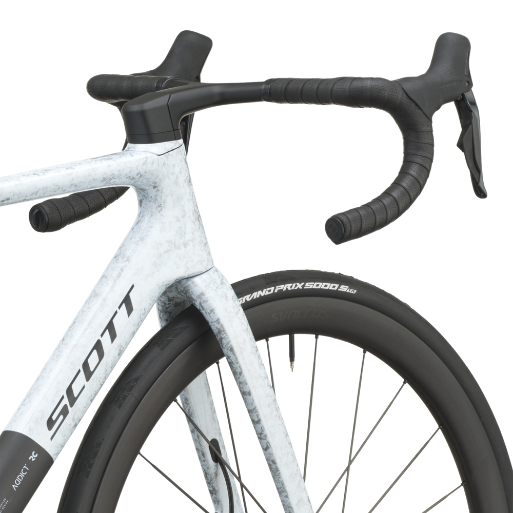 SCOTT Addict RC Pro in Rush White/Carbon Black, detail view