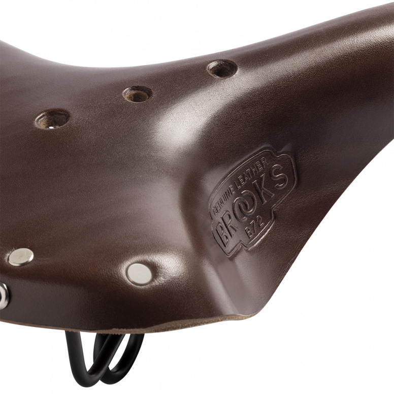 Brooks B72 in Brown