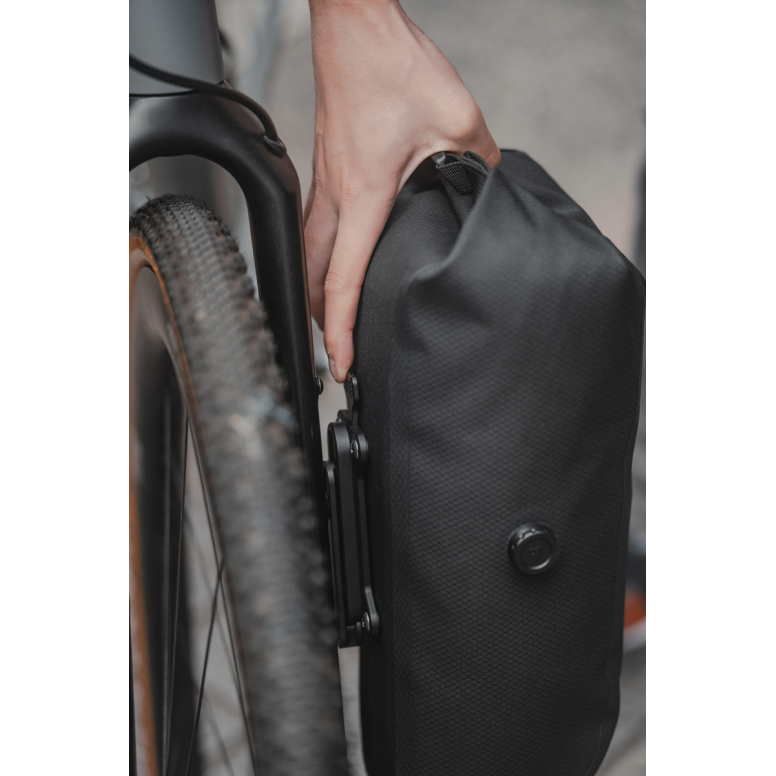 Topeak QR Fork Drybag 5.8L Bolt-On in Black