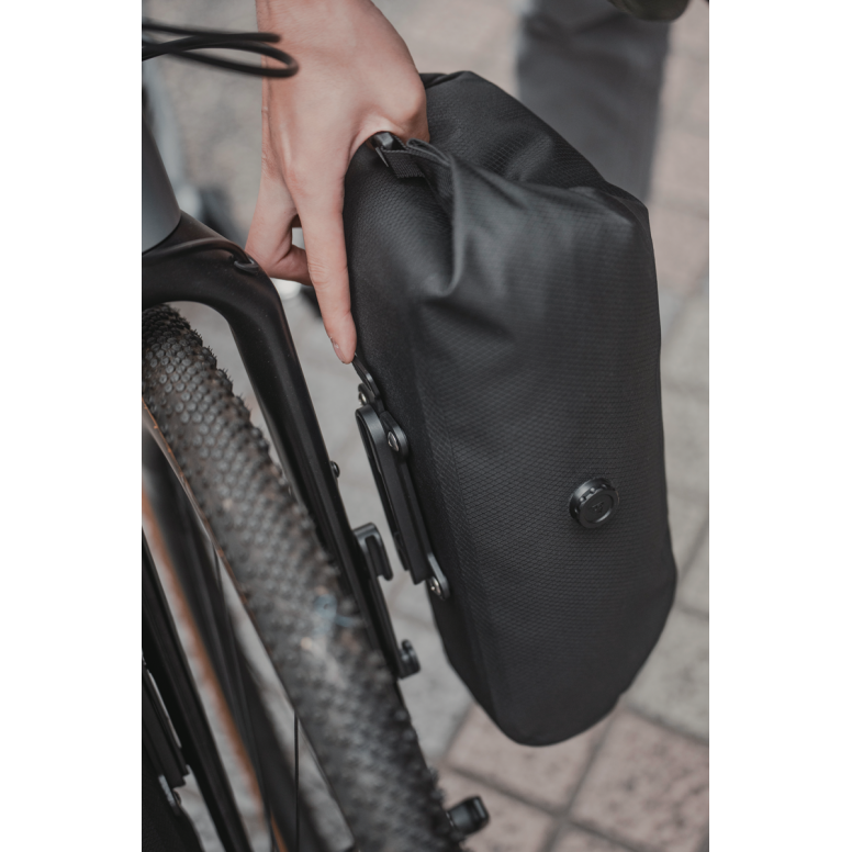 Topeak QR Fork Drybag 5.8L Bolt-On in Black