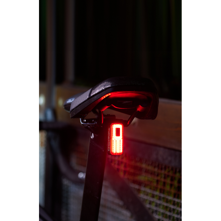 Moon Sport Helix Sense (150lm) Black