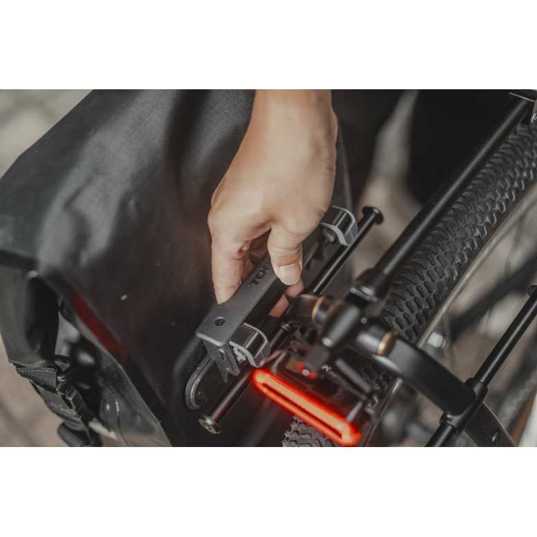 Zi:Rak Essential Eyelet Mount