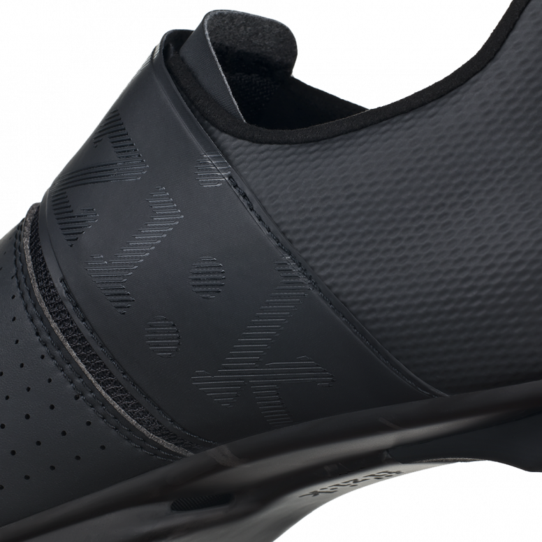 Fizik Vento Infinito Carbon 2 in Black