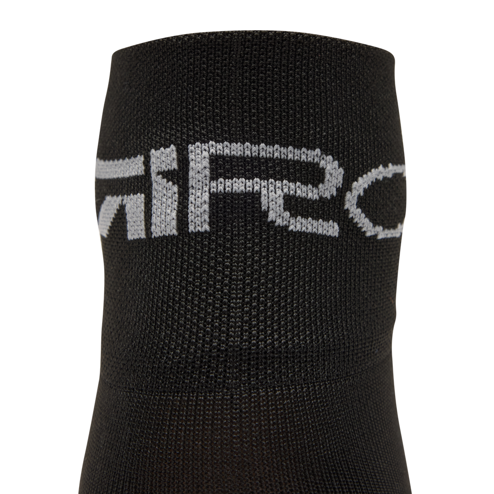 2026 GIRO Comp Racer Unisex Cycling Socks in Black-image-4