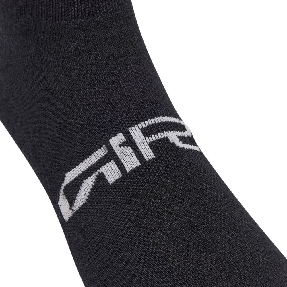 2026 GIRO Seasonal Merino Unisex Cycling Socks in Black-image-3