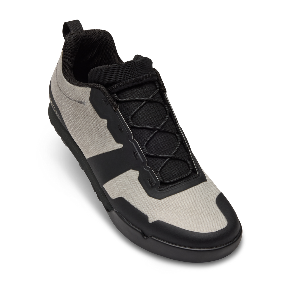 2026 GIRO Tracker Men's Cycling Shoes in Stone