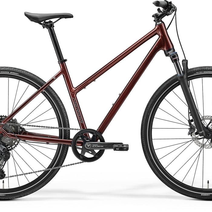 2027 Merida Crossway 700 Womens Hybrid Bike In Glossy Elegant Wildberry