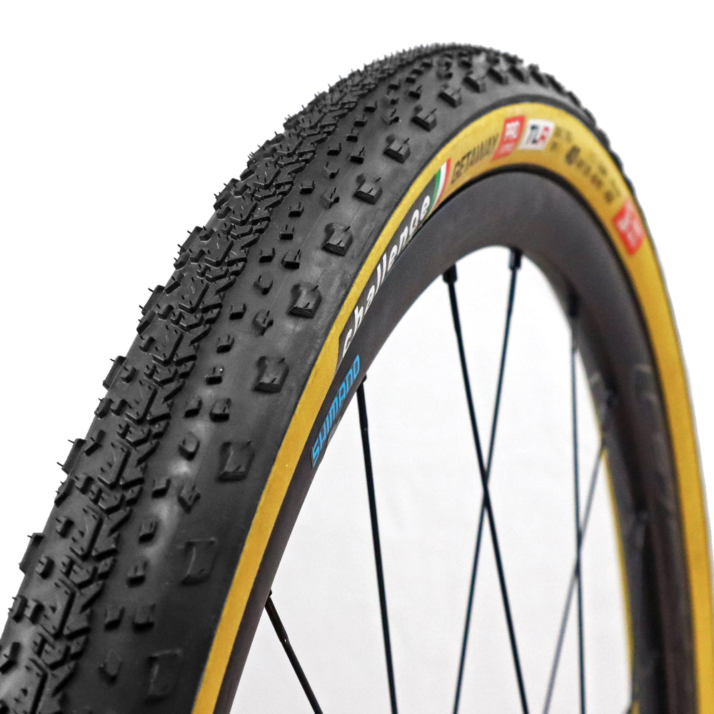 Challenge Getaway Handmade Tubeless Ready Gravel Tyre in Tan