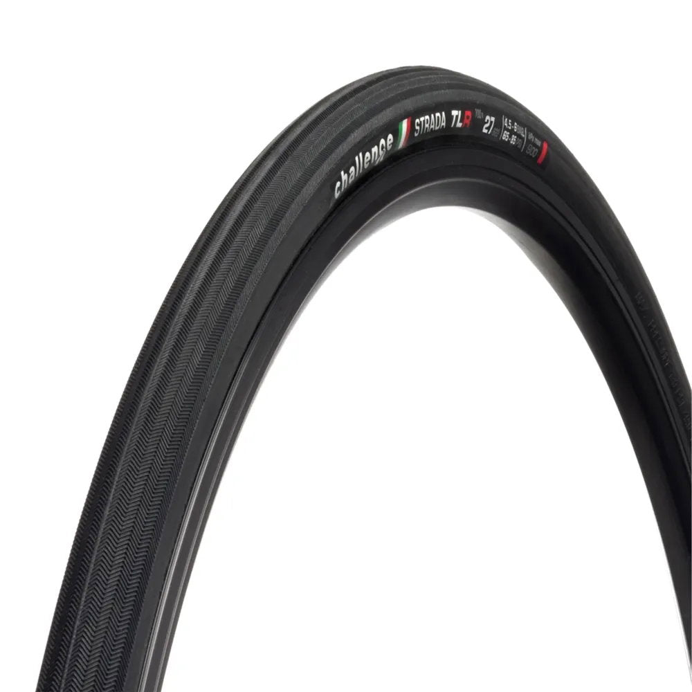 Challenge Strada Vulcanized Tubeless Ready Road Tyre in Black