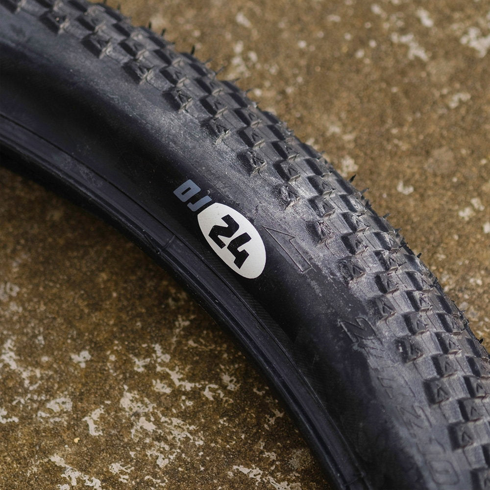 DMR Tyre DJ24 24x2.1 Black 72 tpi