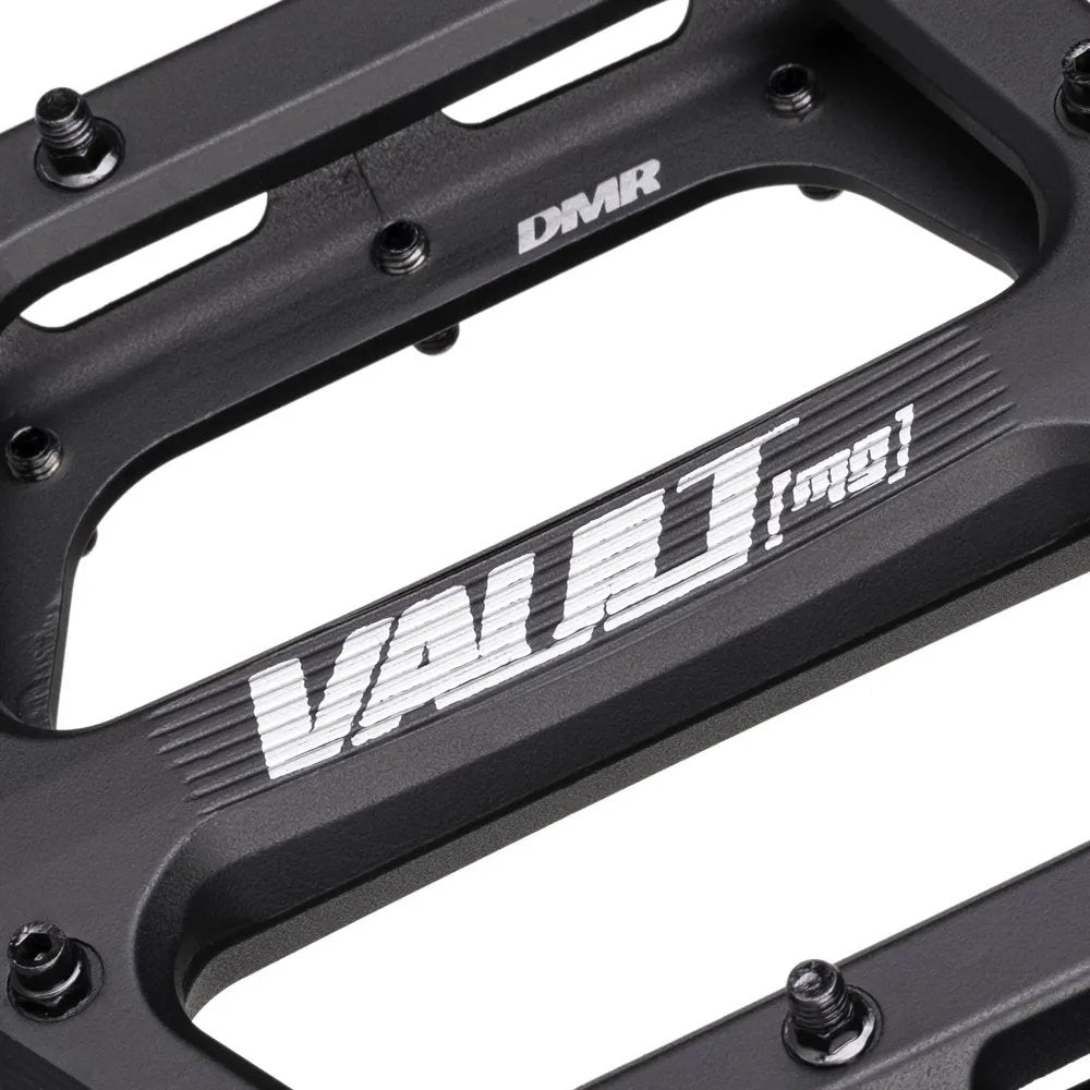 DMR Pedal - Vault Mag - Black 105mm x 105mm