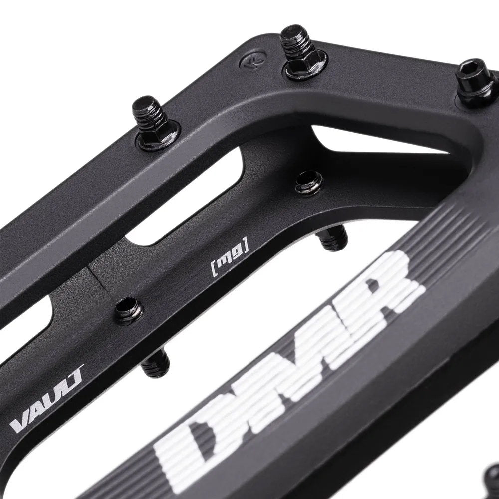 DMR Pedal - Vault Mag - Black 105mm x 105mm