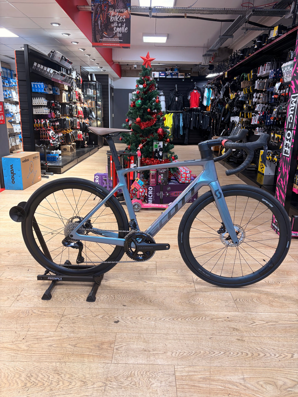 Ex-Demo 2025 Scott Addict RC eRIDE 10 Carbon Electric Road Bike in Grey Green M54