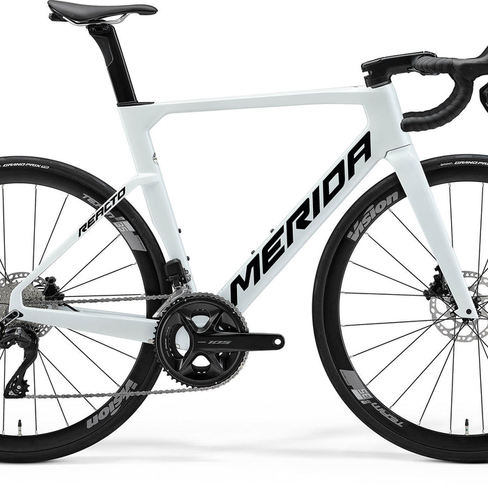 2026 Merida Reacto 5000 Road Bike in Pearl White