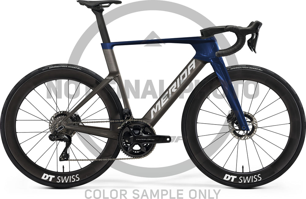 2027 Merida Reacto Pro Carbon Road Bike in Gunmetal Grey/Blue (Silver)