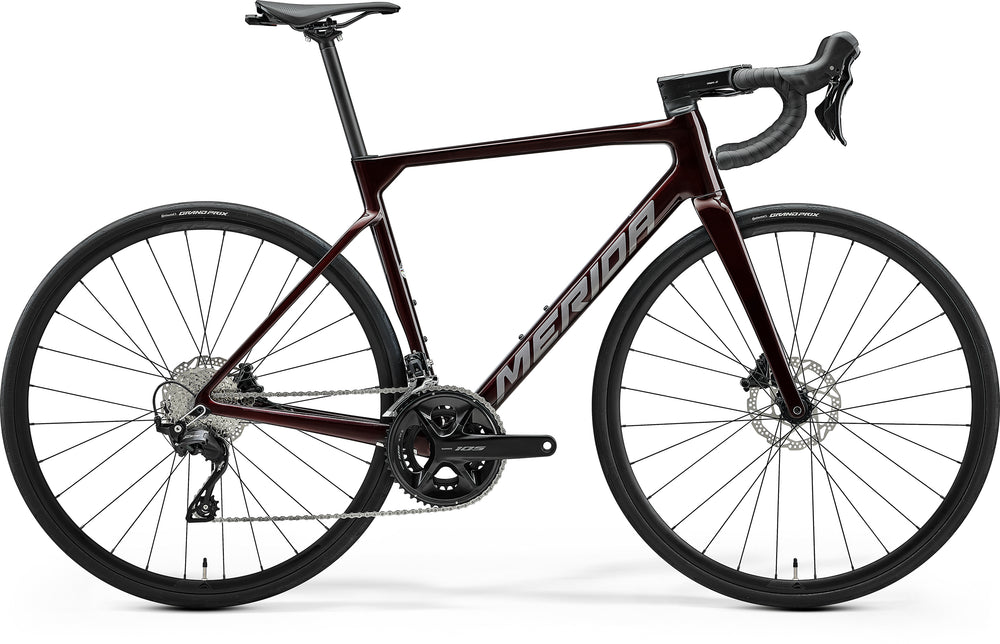 2027 Merida Scultura 4000 Road Bike In Passion Red