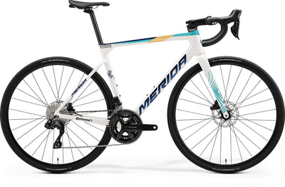 2024 Merida Scultura 6000 Road Bike in White