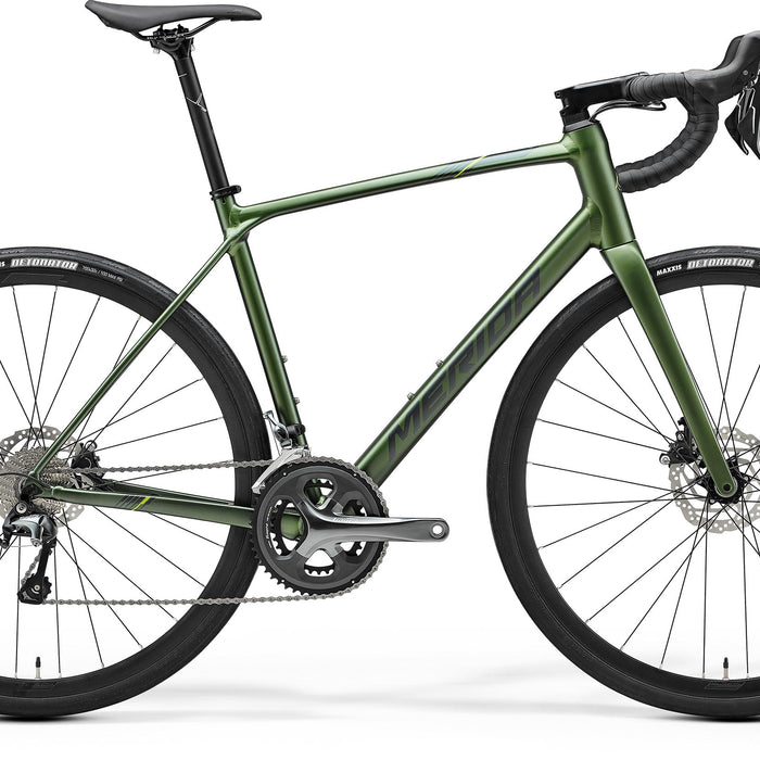2025 Merida Scultura Endurance 300 Endurance Road Bike in Green