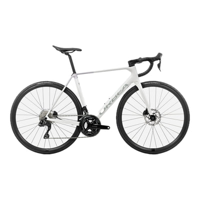 Orbea ORCA M30i Road Bike in Iris White (Gloss) - Lilac (Matt), side view