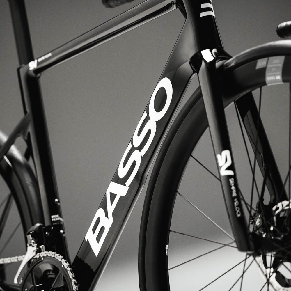 Basso SV Ultegra Di2/Cosmic S Road Bike Black in Black