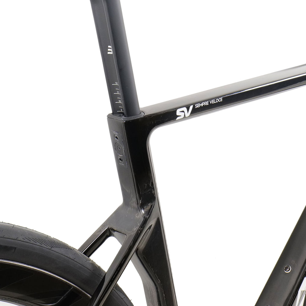 Basso SV Ultegra Di2/Cosmic S Road Bike Black in Black
