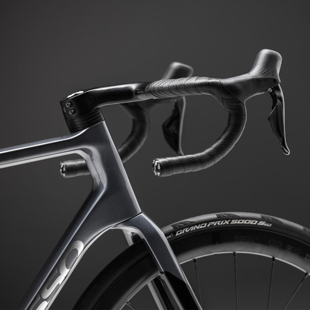 Basso Astra Carbon Road Bike 105 DI2/Cosmic S Cobalt Grey in Grey