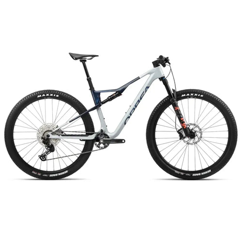 Orbea Oiz M30 Mountain Bike In Halo Silver/Blue Carbon