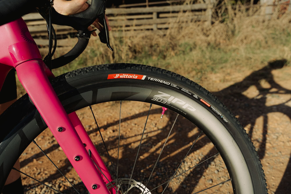 Vittoria Terreno T70 Coarse Loose Gravel Endurance Full Black G2.0 Tubeless Ready in Black