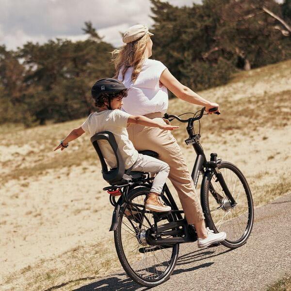 Urban Iki Junior Seat with Carrier Mount - Bincho Black / Bincho Black