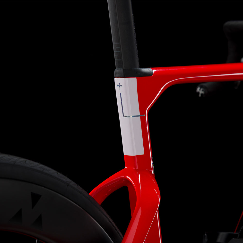 Wilier Filante SL ID2 105 Di2 Road Bike In Pulse Red