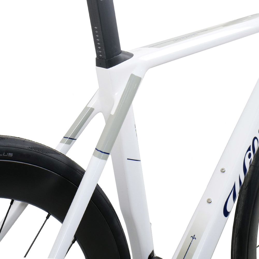 Wilier Granturismo SL 105 Di2 SWR Road Bike In White