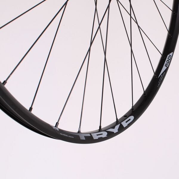 M Part WheelsM25 QR 141x10 8, 9, 10-sp, MTB 11-sp TLR Rear Wheel 29